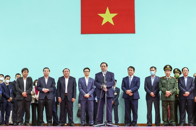 THỦ TƯỚNG KIỂM TRA CÔNG TÁC CHUẨN BỊ SEAGAME 31, ĐỘNG VIÊN ĐOÀN THỂ THAO VIỆT NAM